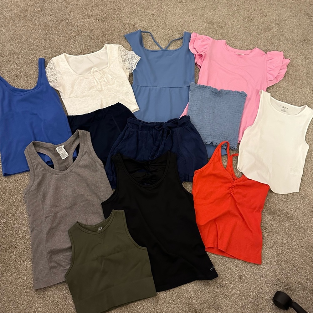 Bundle of 11 Summer Clothes Sizes Xs-S Assorted Women's Tops Collection RED SOLD